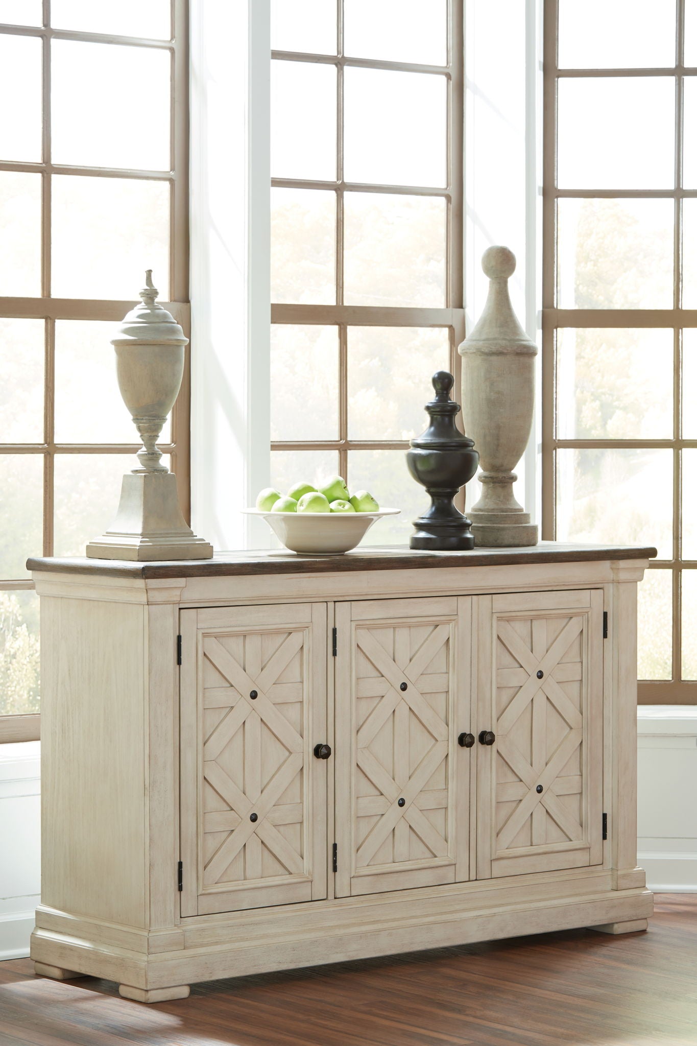 Bolanburg - Beige - Dining Room Server
